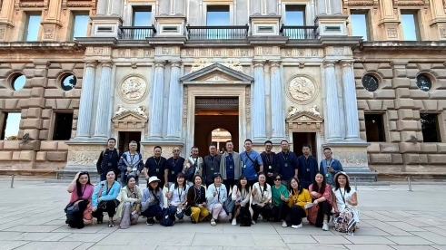 與西葡有約丨中辰2025年度高管、營(yíng)銷(xiāo)精英團隊穿越伊比利亞，共赴一場(chǎng)陽(yáng)光與歷史的盛宴！